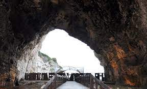 112. Peschici - Grotta degli Dei